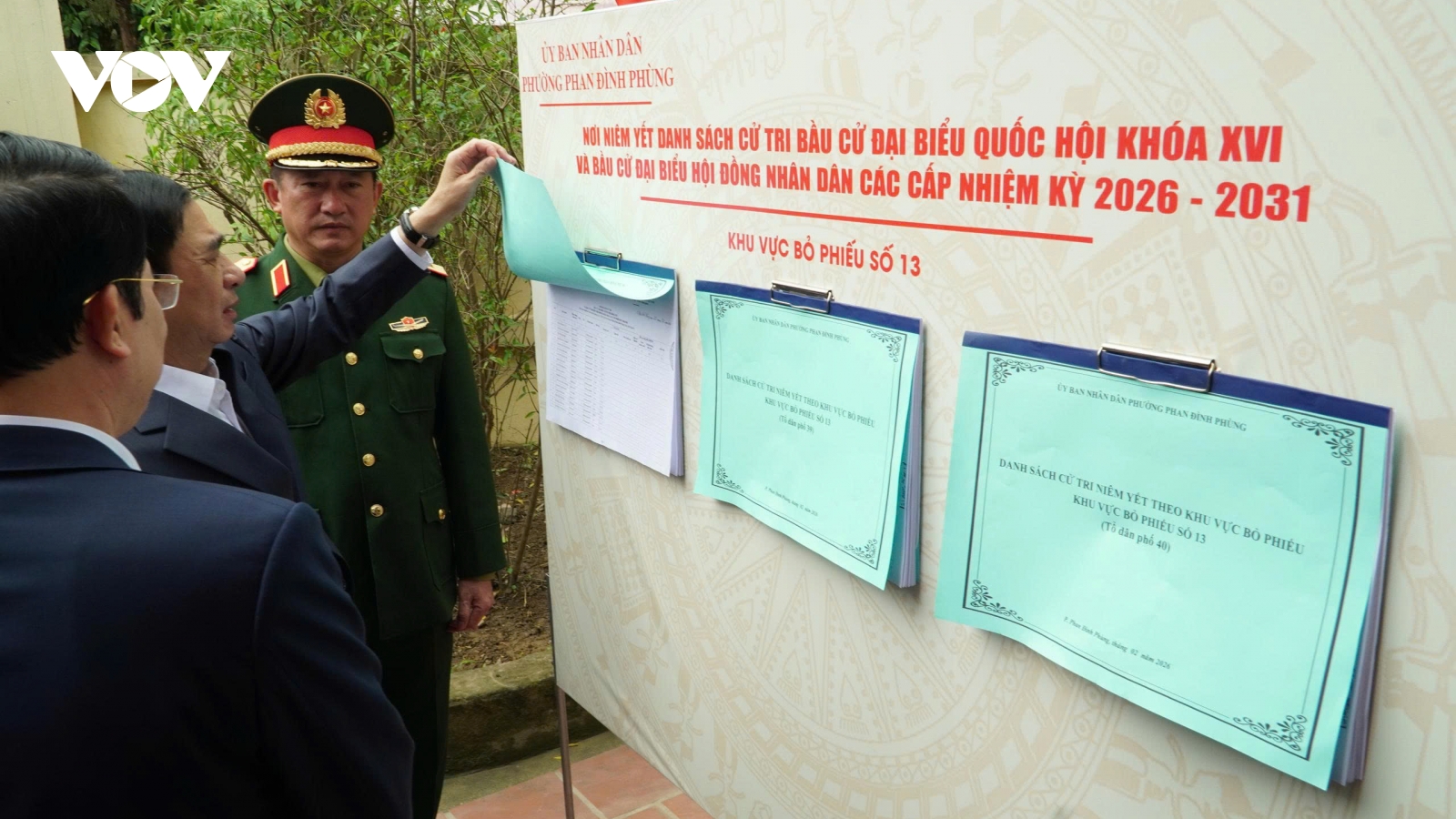 Cử tri tìm hiểu kỹ ứng cử viên để chọn đại biểu Quốc hội và HĐND